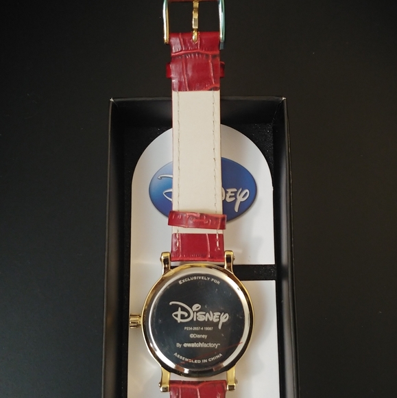 Womans Red Mickey Mouse Watch - Picture 3 of 4
